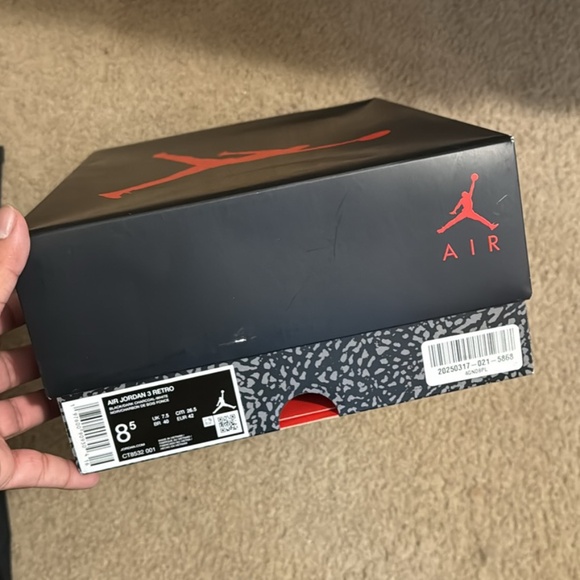 2025 Jordan 3 Black cat’s - Picture 7 of 7
